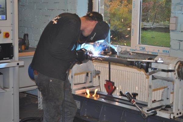 Kardānpārvadu metināšana